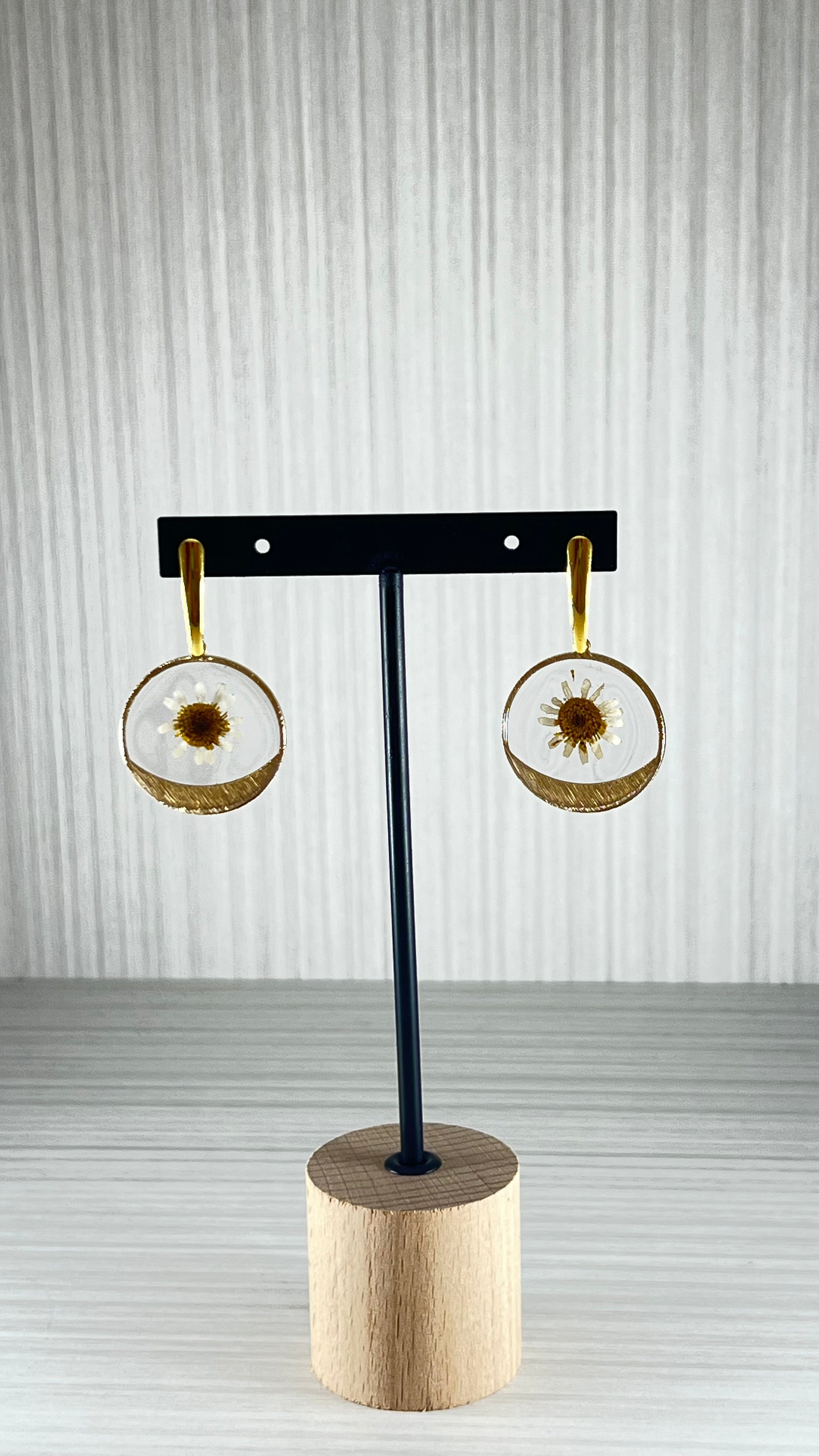 Pendiente con margarita.