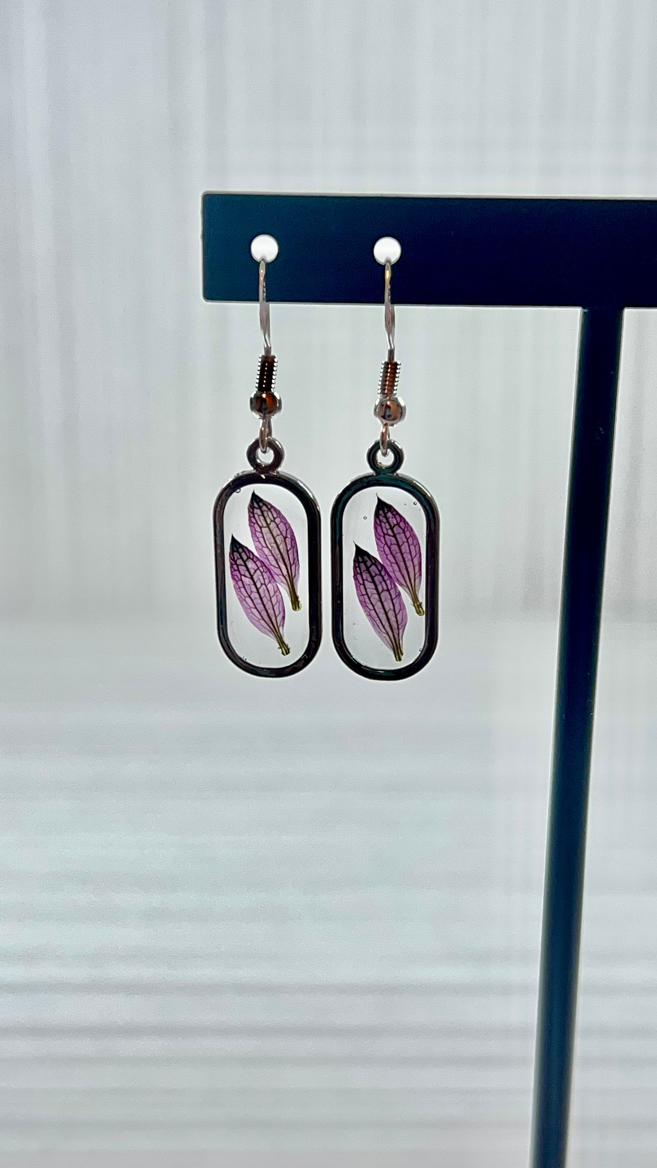 Pendiente de pétalo de Astrantia.